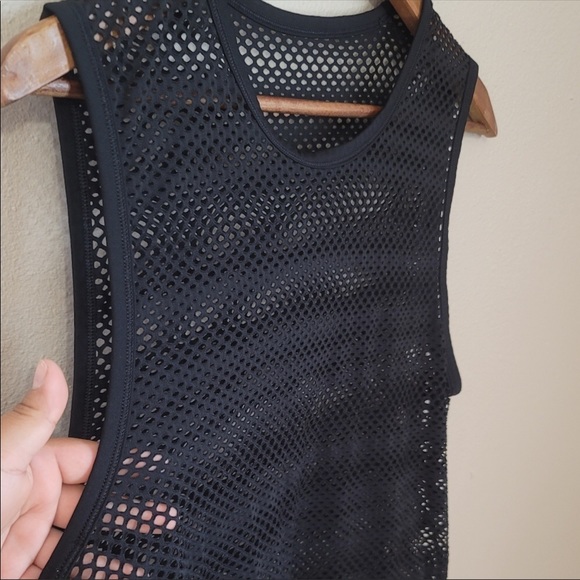 Lululemon sweat your heart out tank - Picture 9 of 12